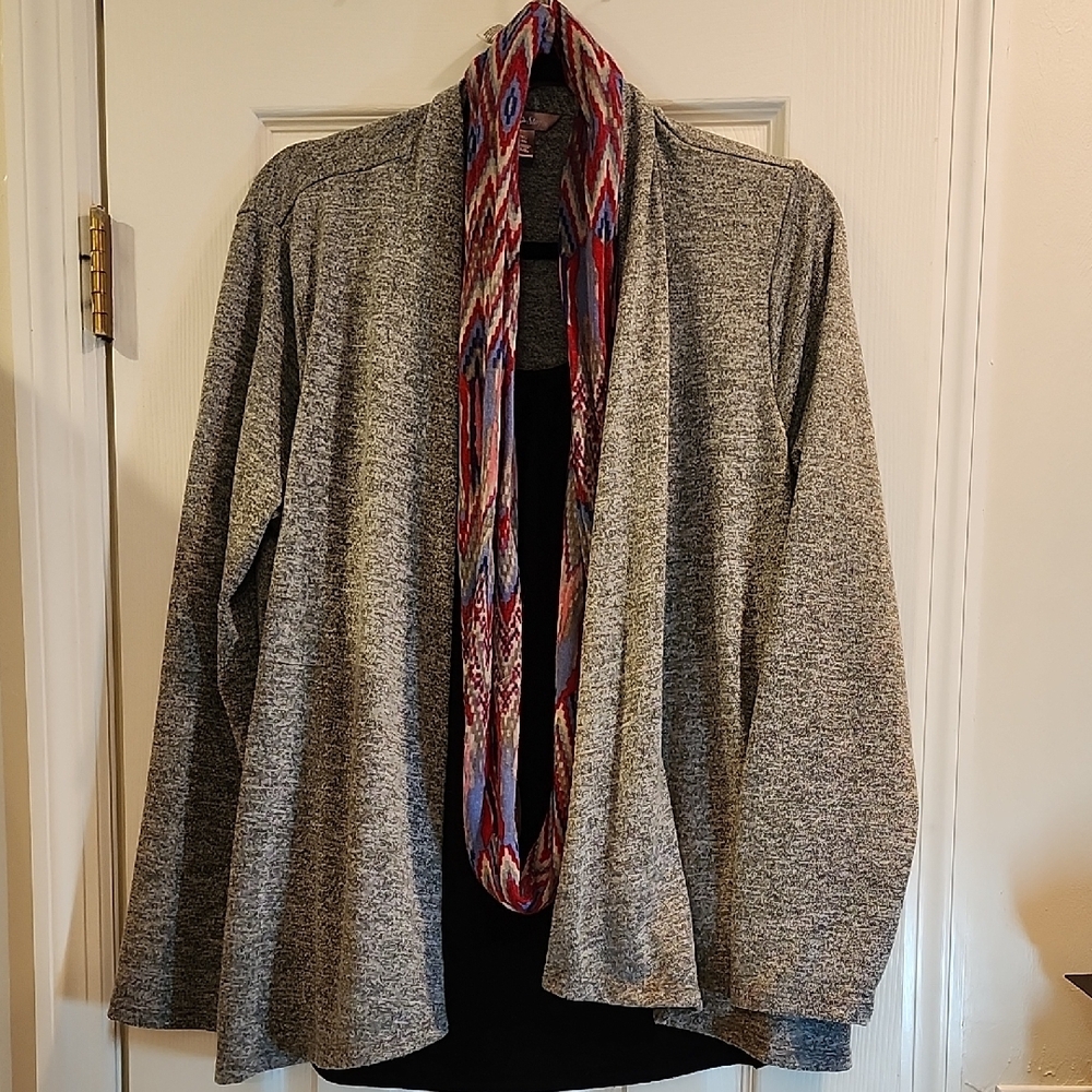 Gray Open Front Cardigan With Patterned Scarf - image 1